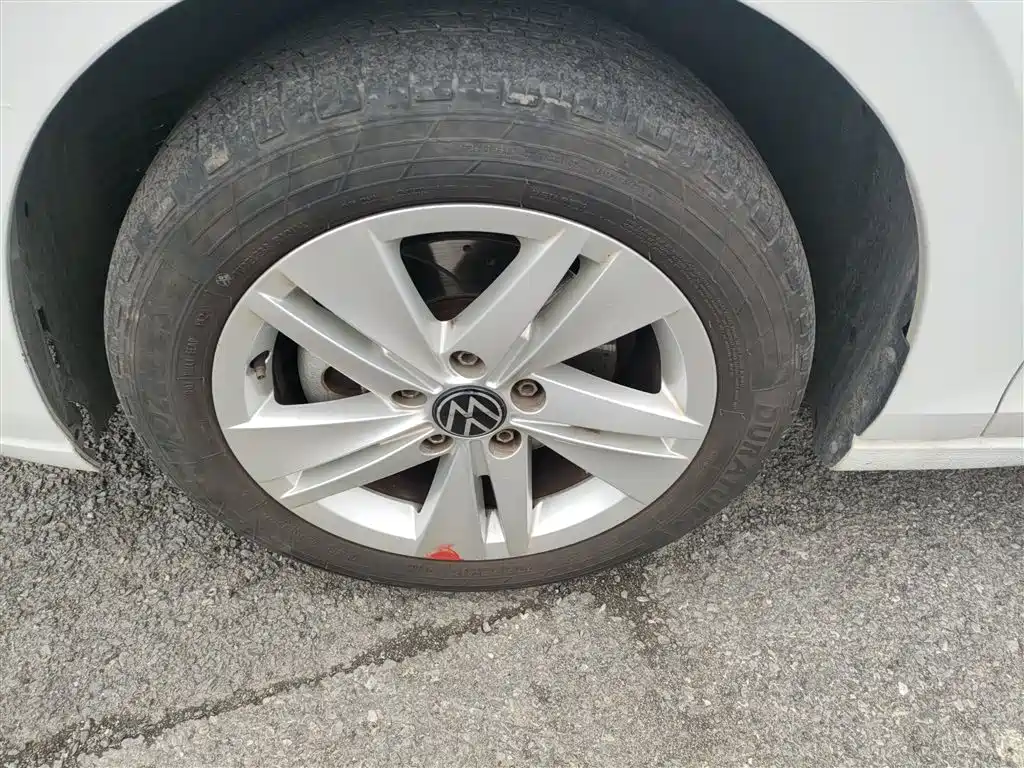 Volkswagen Golf 2023 Model 200TSI DSG — фото 25
