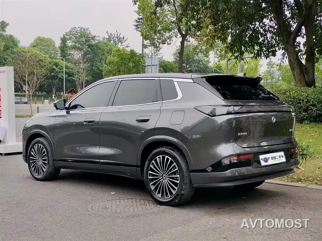 Dongfeng Aeolus L8 2025 Plug-in Hybrid — фото 4