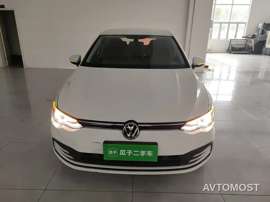 Volkswagen Golf 2023 Model 200TSI DSG — фото 3