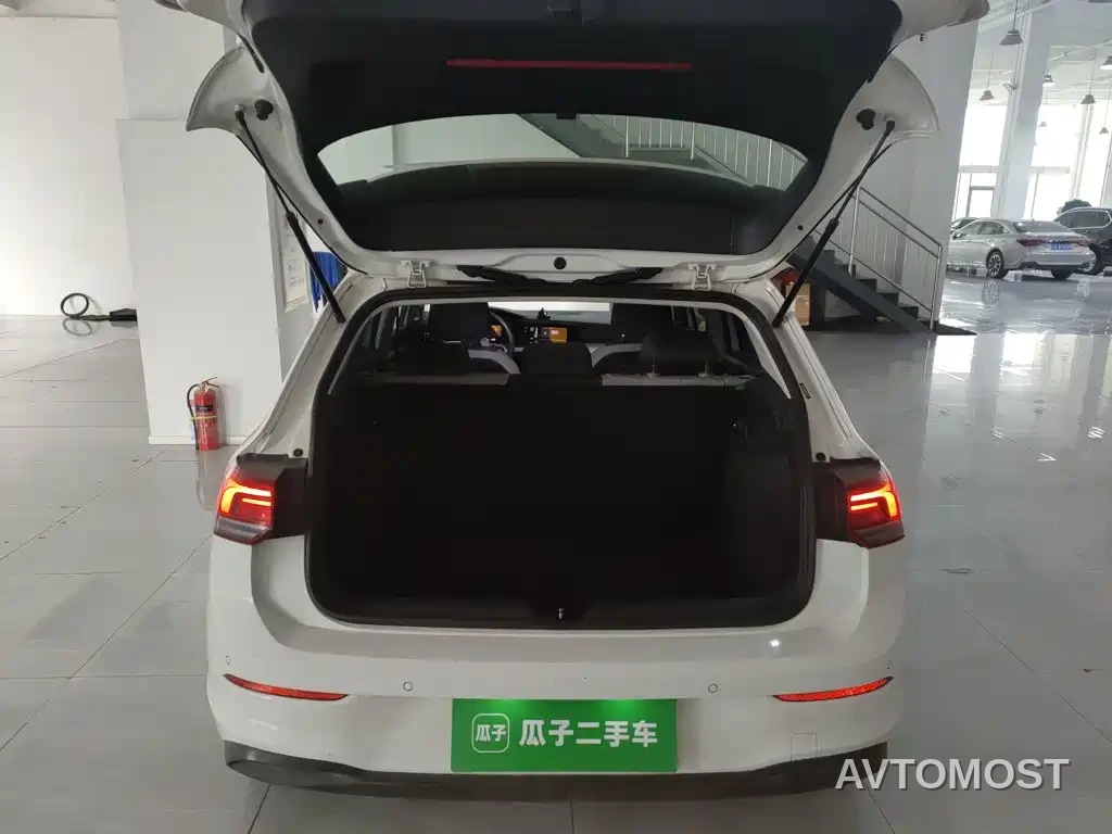 Volkswagen Golf 2023 Model 200TSI DSG — фото 14