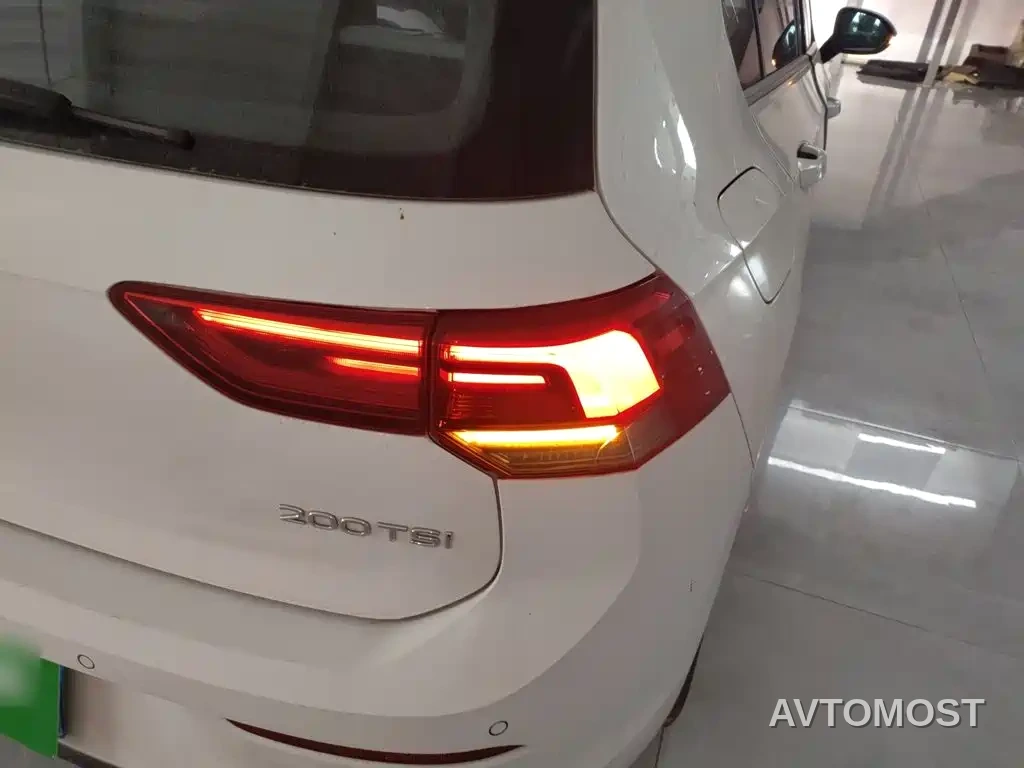 Volkswagen Golf 2023 Model 200TSI DSG — фото 23