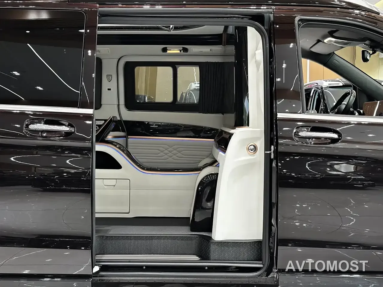Lorinser VS Series 2025 VS600MX Gulfstream·4-Seater — фото 11