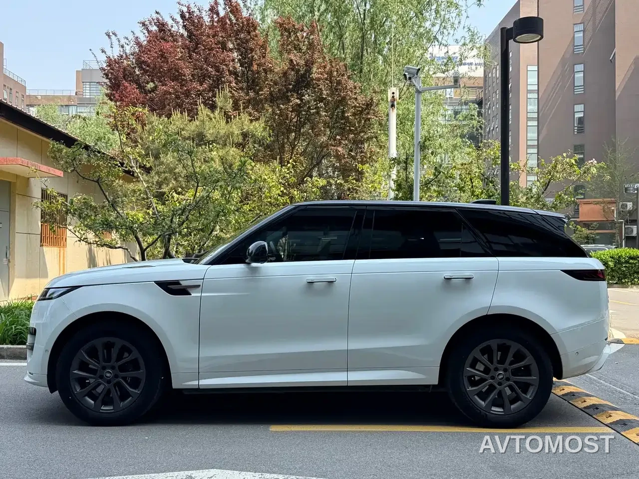 Land Rover Range Rover Sport 2023 400PS Dynamic SE — фото 4