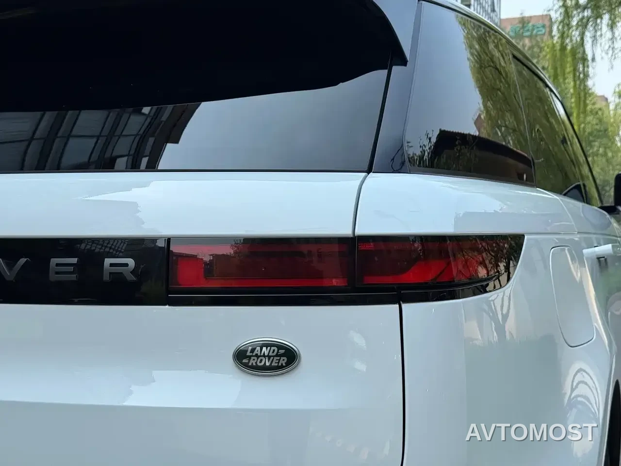 Land Rover Range Rover Sport 2023 400PS Dynamic SE — фото 27