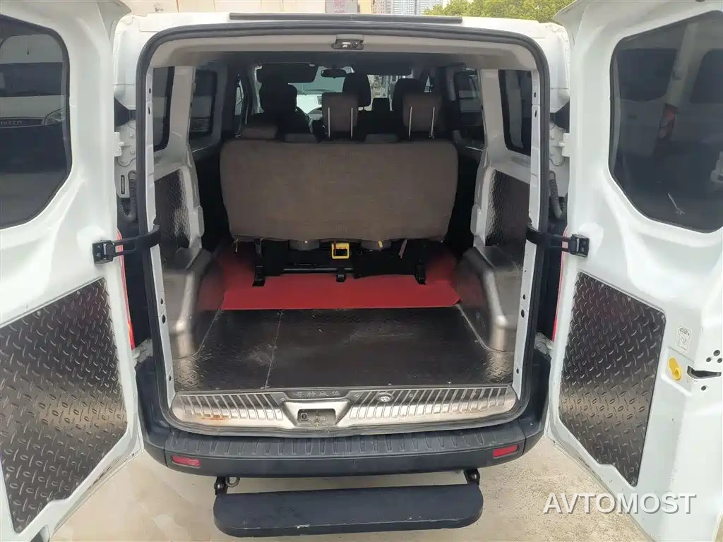 Ford Transit 2019 2.0T Diesel Multi-Purpose Commercial Vehicle Short Wheelbase Low Roof 6-Seater China VI — фото 14