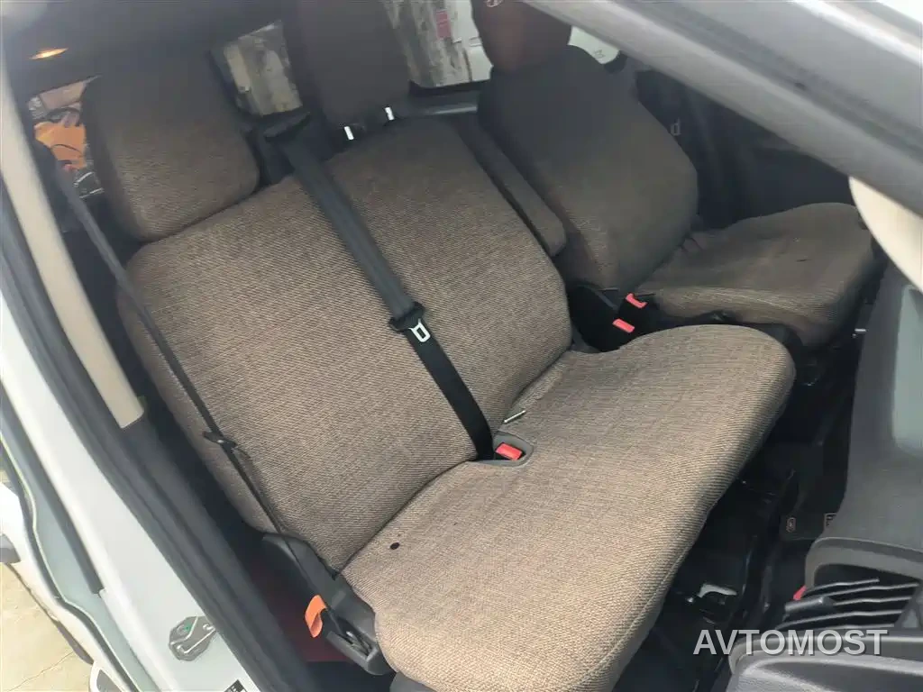 Ford Transit 2019 2.0T Diesel Multi-Purpose Commercial Vehicle Short Wheelbase Low Roof 6-Seater China VI — фото 20
