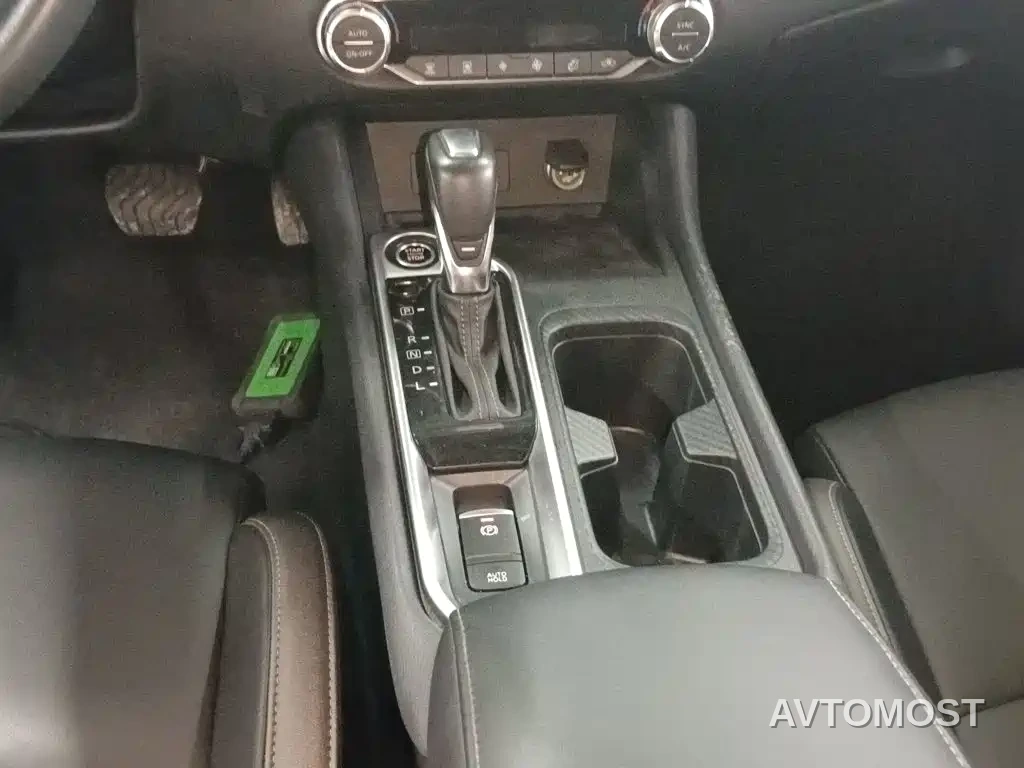 Nissan Sylphy 2023 1.6L CVT Deluxe Edition — фото 9