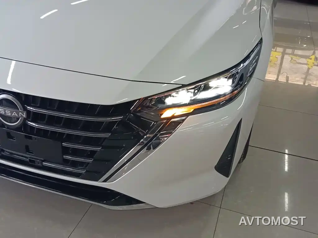 Nissan Sylphy 2023 1.6L CVT Deluxe Edition — фото 17