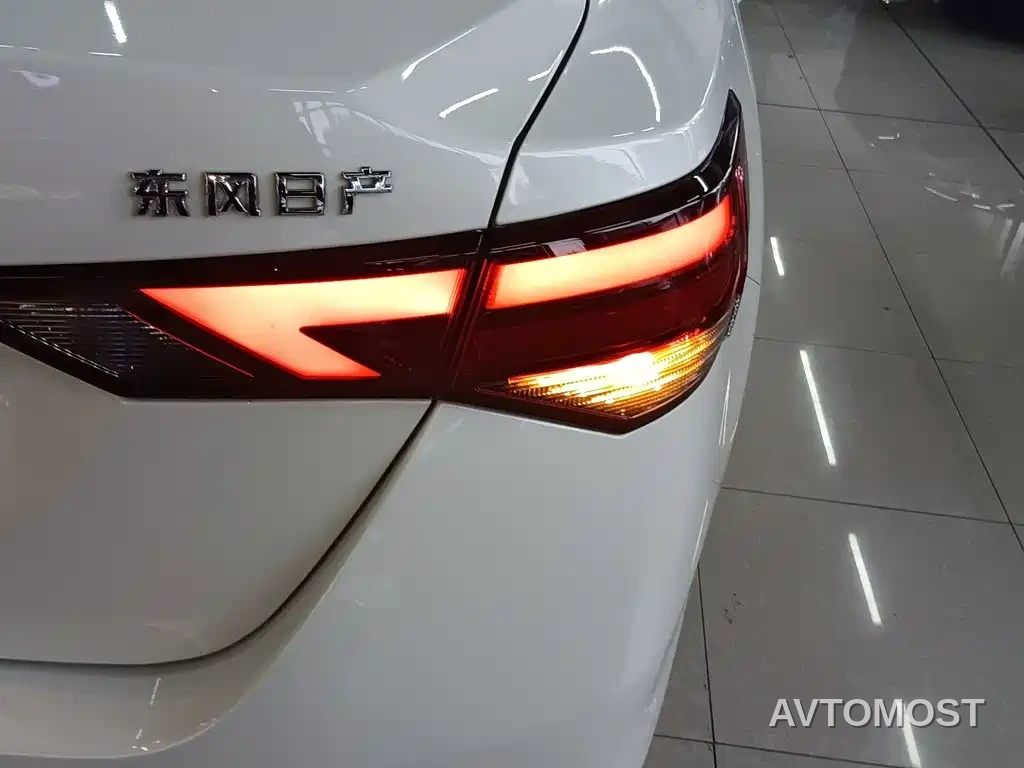 Nissan Sylphy 2023 1.6L CVT Deluxe Edition — фото 23