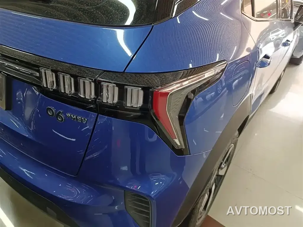 Lynk & Co 06 EM-P 2020 PHEV Plus — фото 8