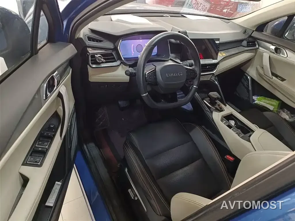 Lynk & Co 06 EM-P 2020 PHEV Plus — фото 13