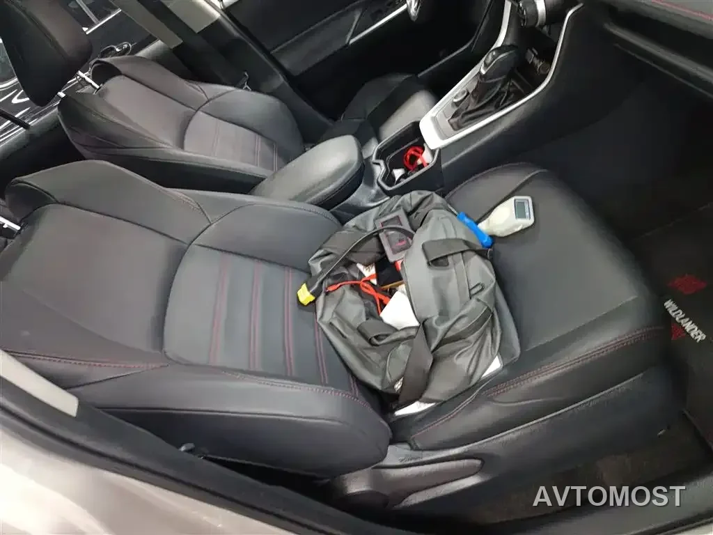 Toyota Wildlander New Energy 2021 High Performance 2.5L 2WD Power Edition — фото 21