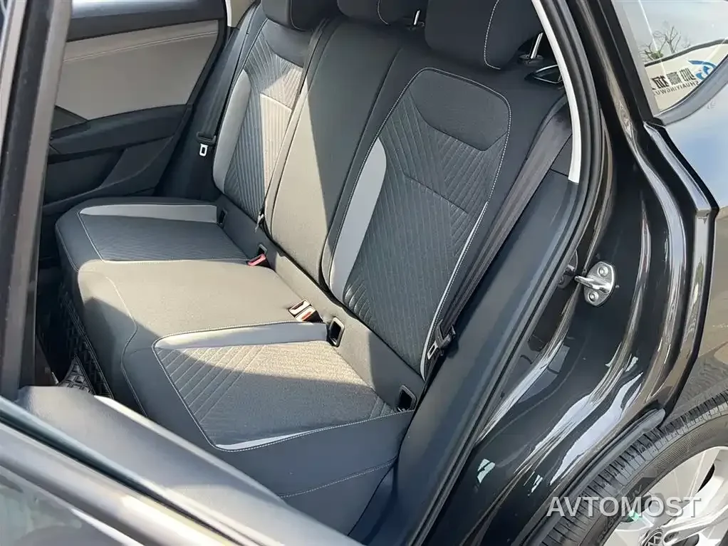Volkswagen Tharu 2024 300TSI 2WD New Moon Edition — фото 14