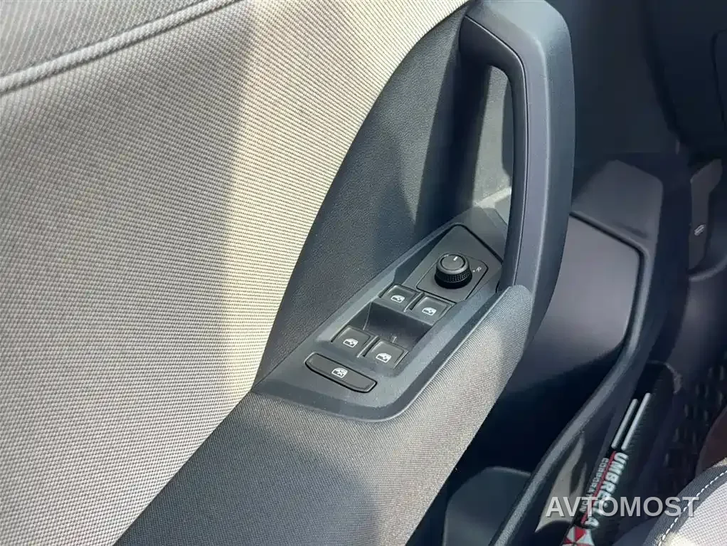 Volkswagen Tharu 2024 300TSI 2WD New Moon Edition — фото 24
