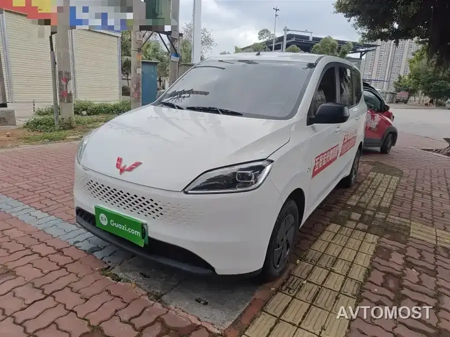 Wuling Hongguang New Energy 2025 Extended-Range Hybrid 50KM Comfort Version