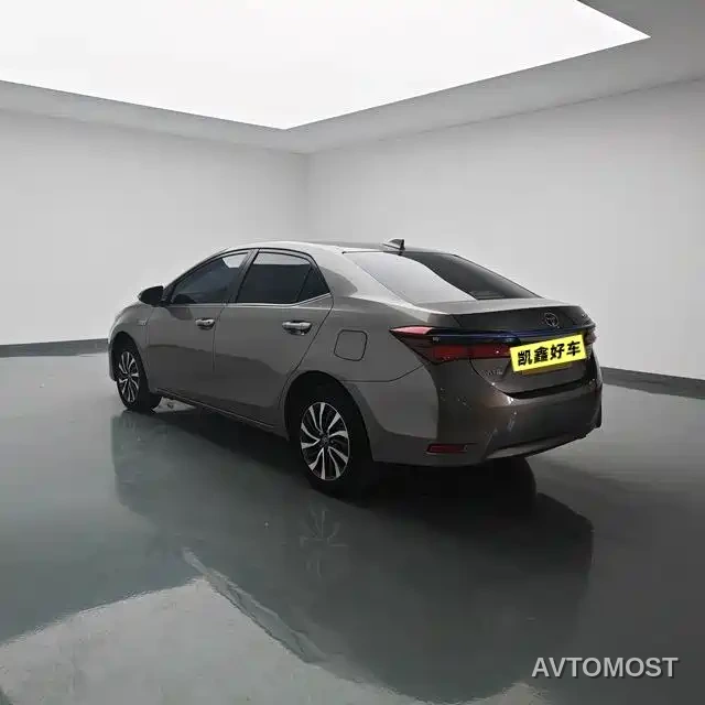 Toyota Corolla Twin Engine E+ 2020 1.8L E-CVT Comfort Edition — фото 6