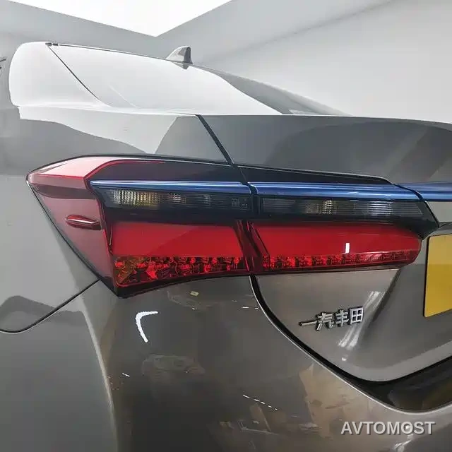 Toyota Corolla Twin Engine E+ 2020 1.8L E-CVT Comfort Edition — фото 9