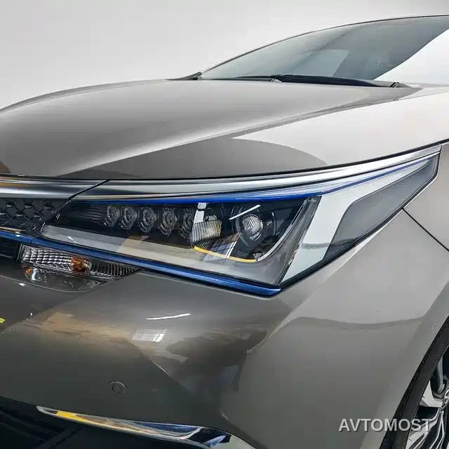 Toyota Corolla Twin Engine E+ 2020 1.8L E-CVT Comfort Edition — фото 15