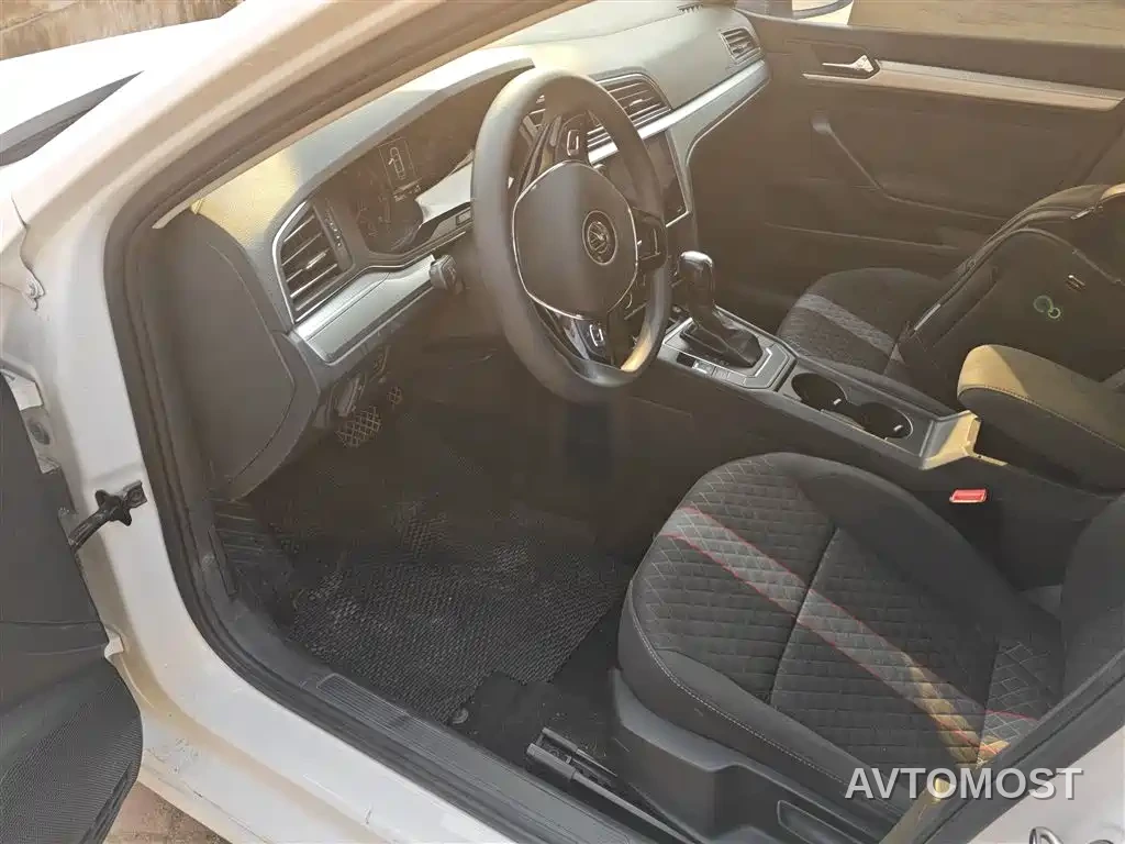 Volkswagen Lamando 2021 230TSI DSG Fashion Edition — фото 8