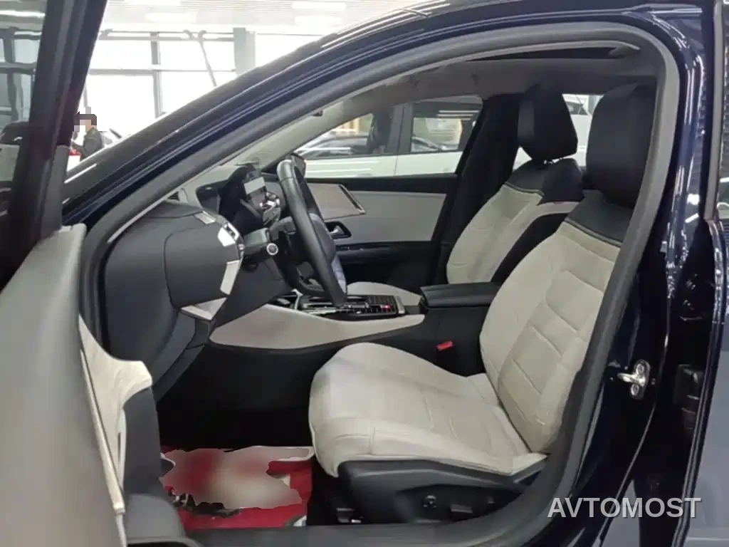 Citroën Versailles C5 X 2024 1.6T Travel Elite Edition — фото 11