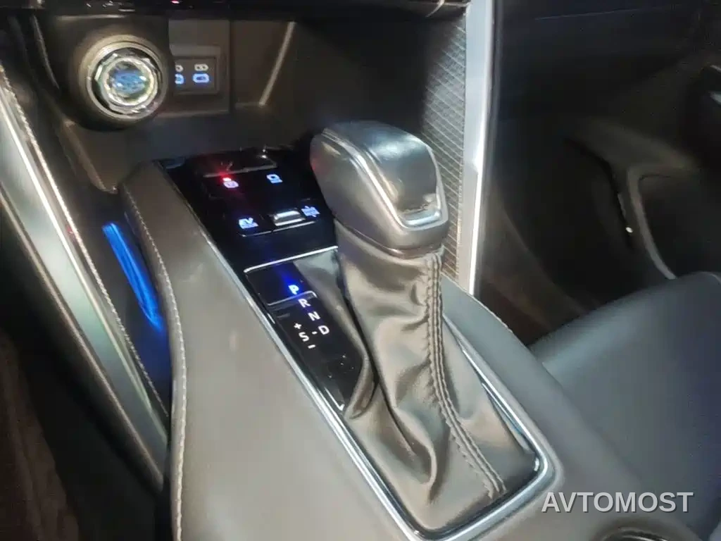 Toyota Venza 2022 Dual Engine 2.5L CVT 2WD Premium — фото 11