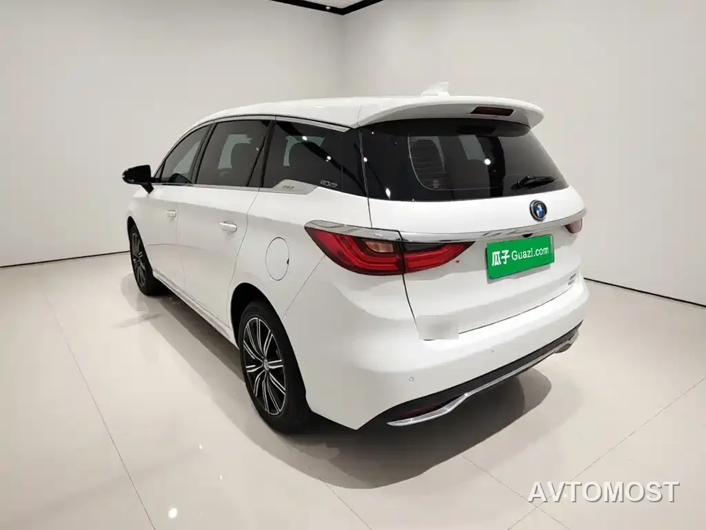 BYD Song MAX New Energy 2019 DM 1.5T Smart Connect Advance 7-seater China VI — фото 5