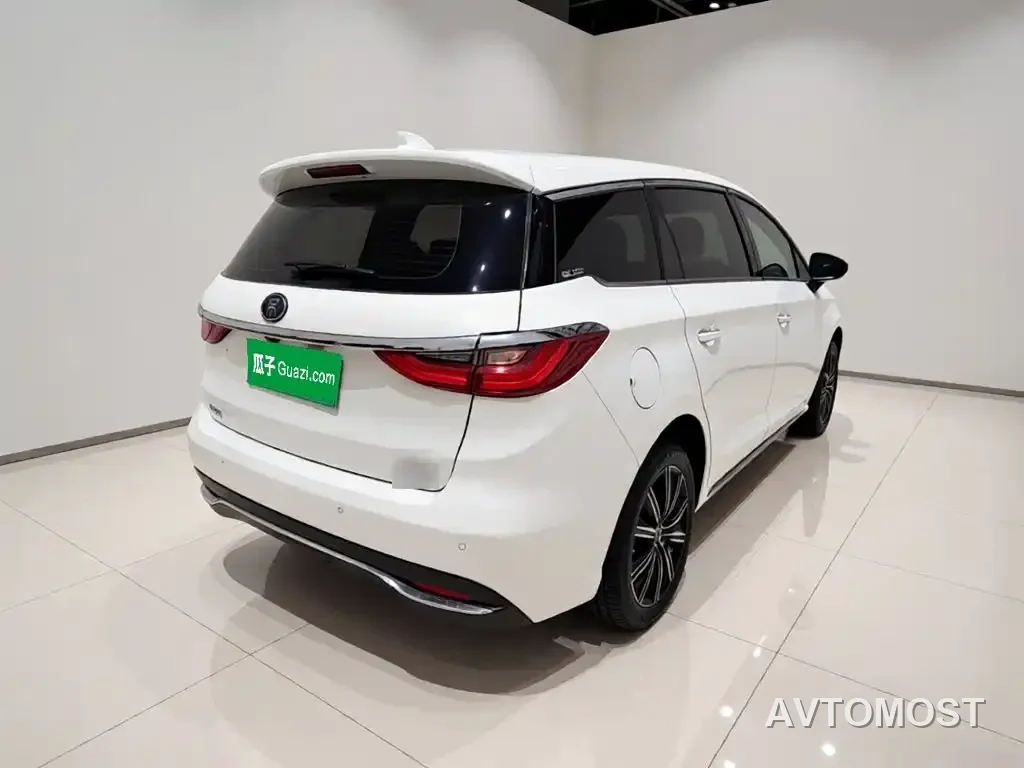 BYD Song MAX New Energy 2019 DM 1.5T Smart Connect Advance 7-seater China VI — фото 21