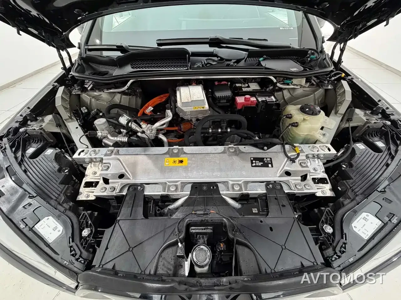 BMW iX 2022 xDrive40 — фото 16