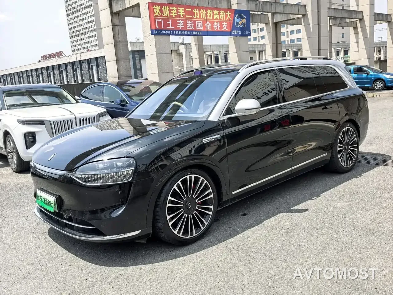 AITO M9 2024 Extended Range Ultra 42kWh 6-Seater — фото 1