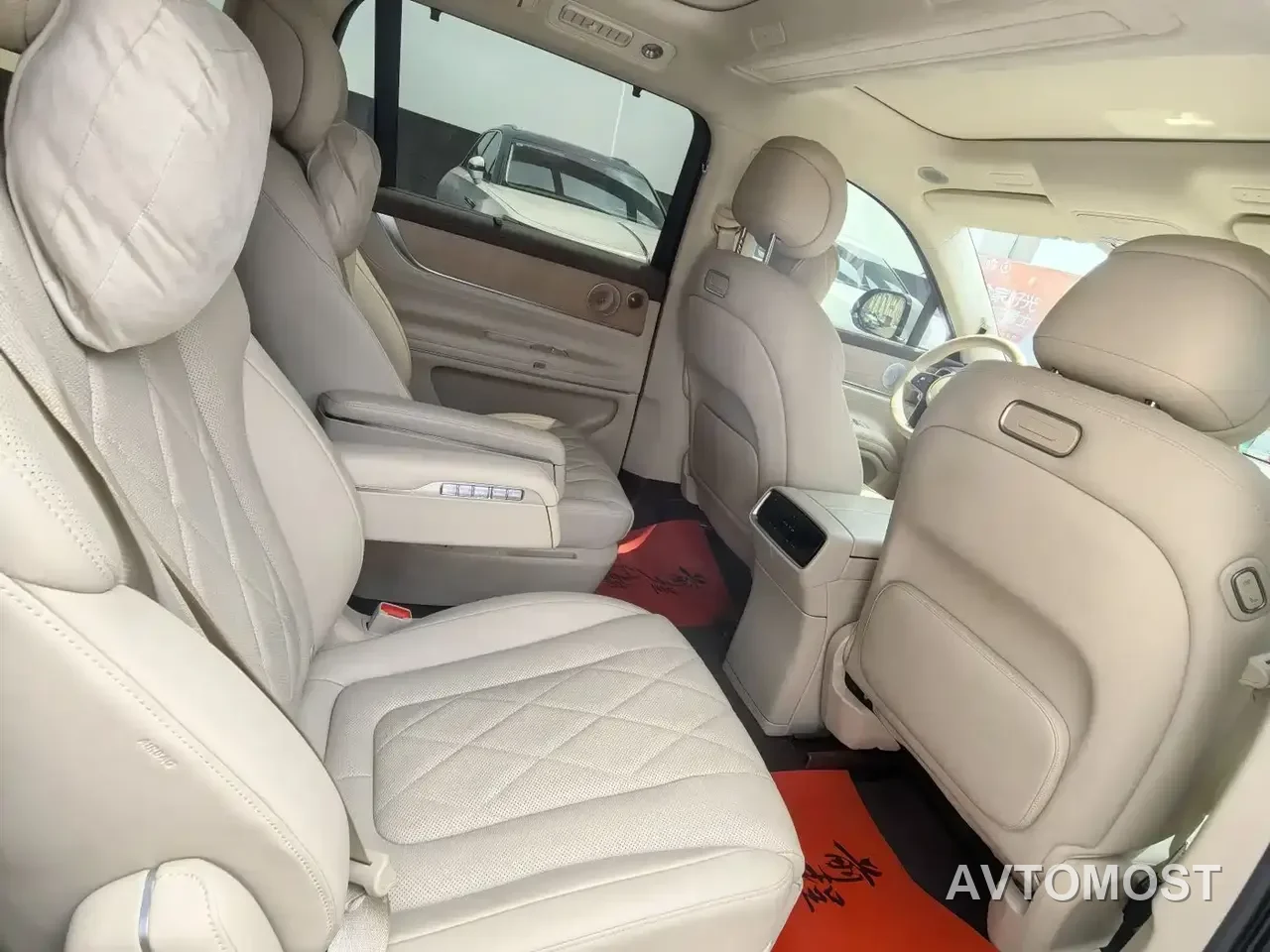AITO M9 2024 Extended Range Ultra 42kWh 6-Seater — фото 12
