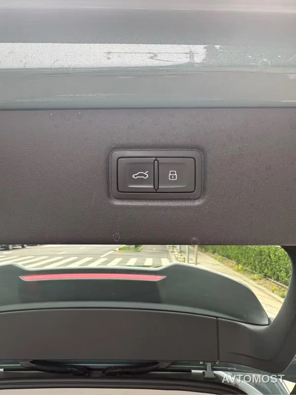 Audi Q5 e-tron 2023 40 e-tron Starlight Edition Brocade Package — фото 14