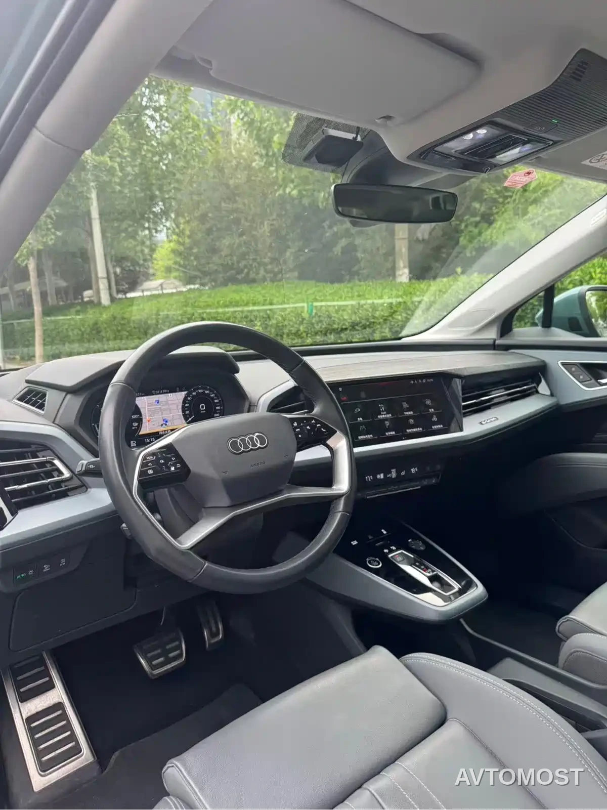 Audi Q5 e-tron 2023 40 e-tron Starlight Edition Brocade Package — фото 15