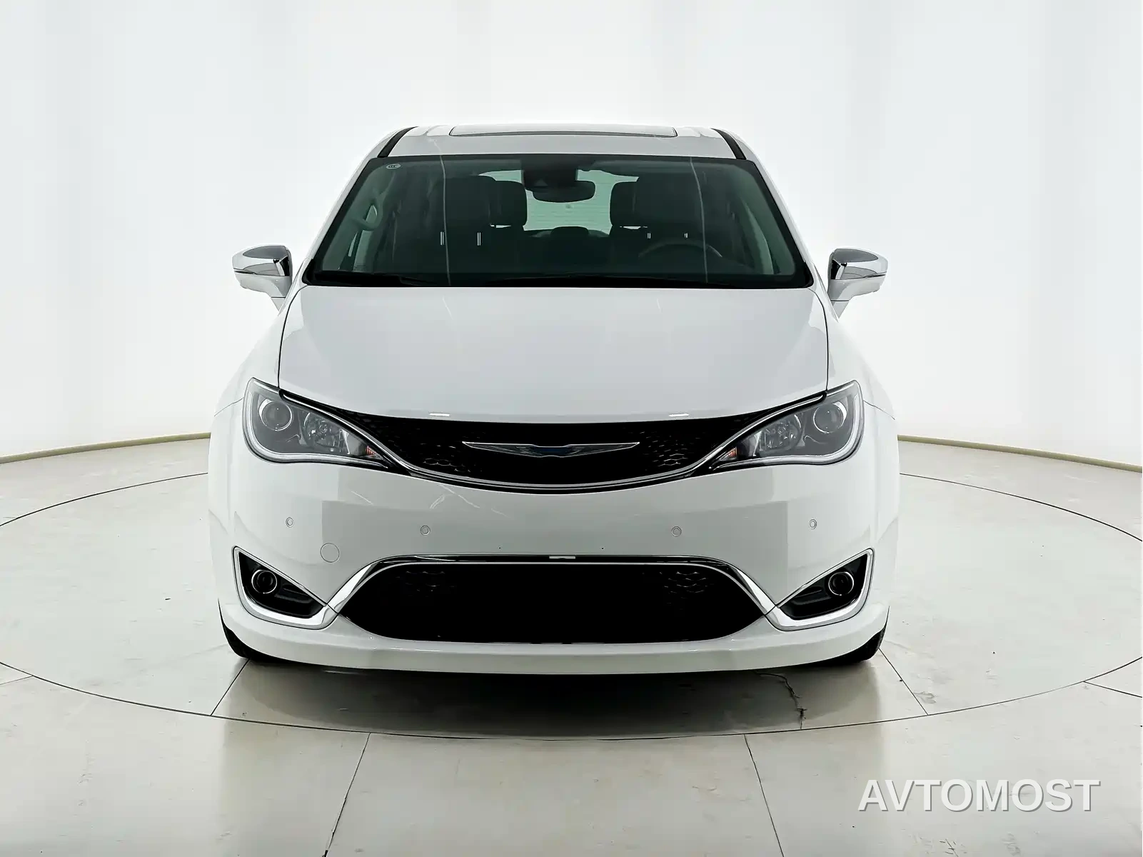 Chrysler Grand Caravan PHEV (Import) 2019 3.6L Plug-in Hybrid — фото 2