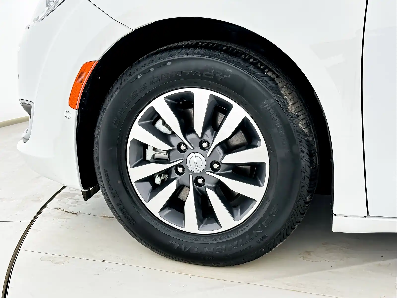 Chrysler Grand Caravan PHEV (Import) 2019 3.6L Plug-in Hybrid — фото 5