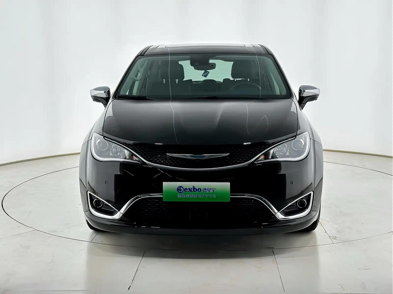 Chrysler Grand Caravan PHEV (Import) 2019 3.6L Plug-in Hybrid — фото 2