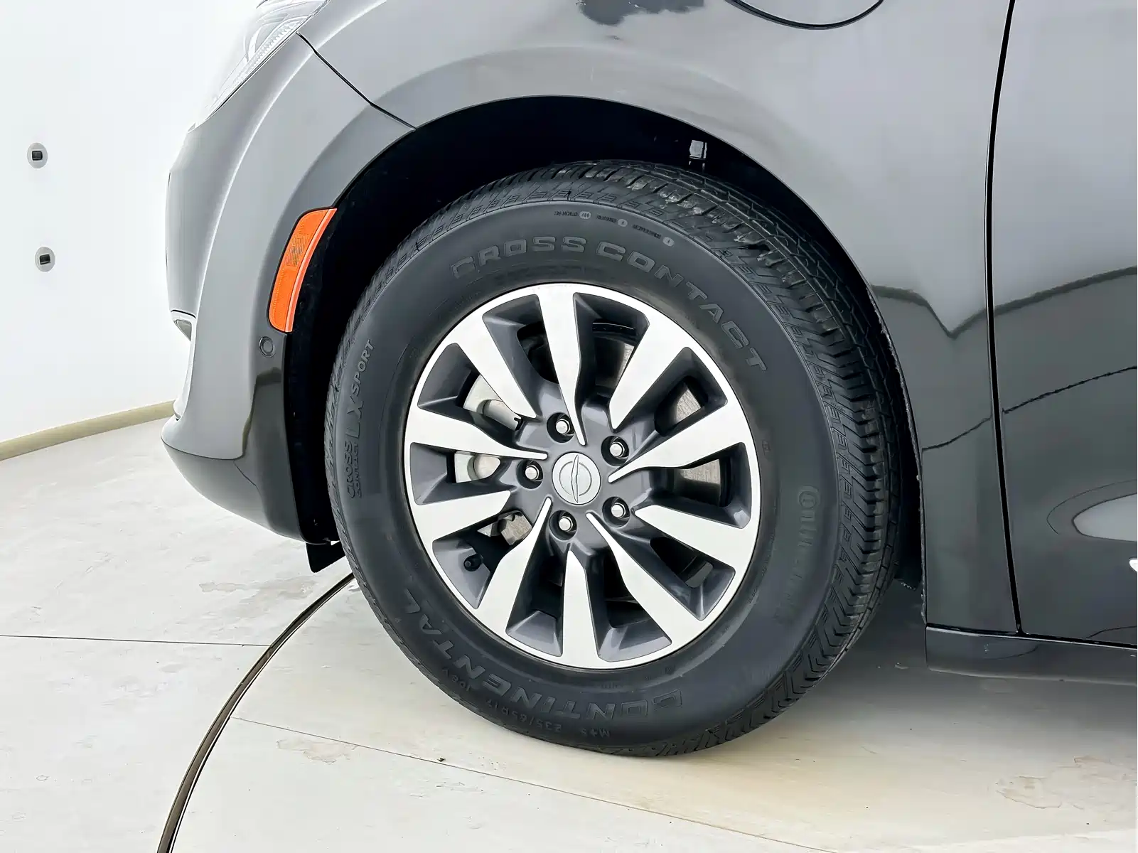 Chrysler Grand Caravan PHEV (Import) 2019 3.6L Plug-in Hybrid — фото 5