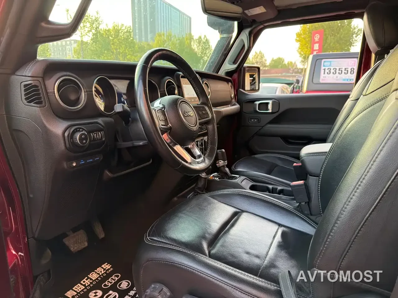 Jeep Wrangler 4xe 2021 4-Door 2.0T 4xe Sahara Launch Edition — фото 8