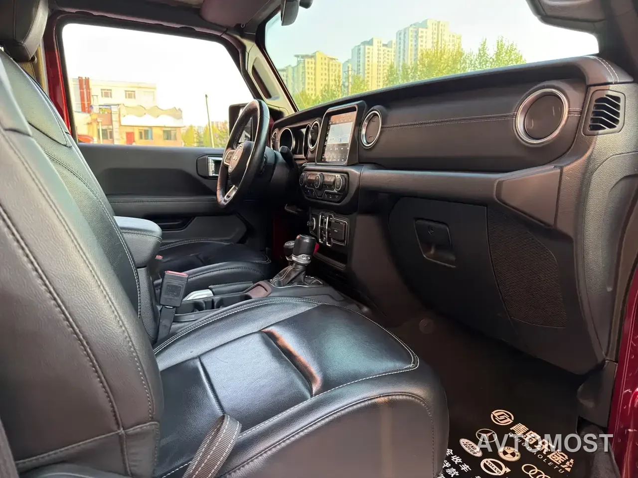 Jeep Wrangler 4xe 2021 4-Door 2.0T 4xe Sahara Launch Edition — фото 12