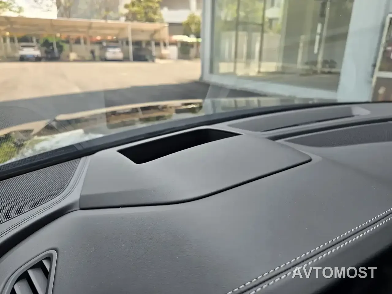 Audi Q8 2021 Model 55 TFSI Exclusive Dynamic — фото 9