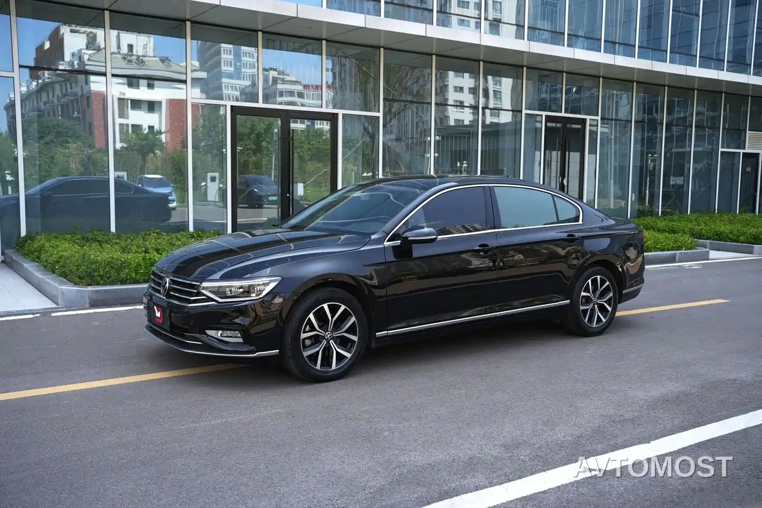 Volkswagen Magotan 2020 330TSI DSG Leading — фото 1