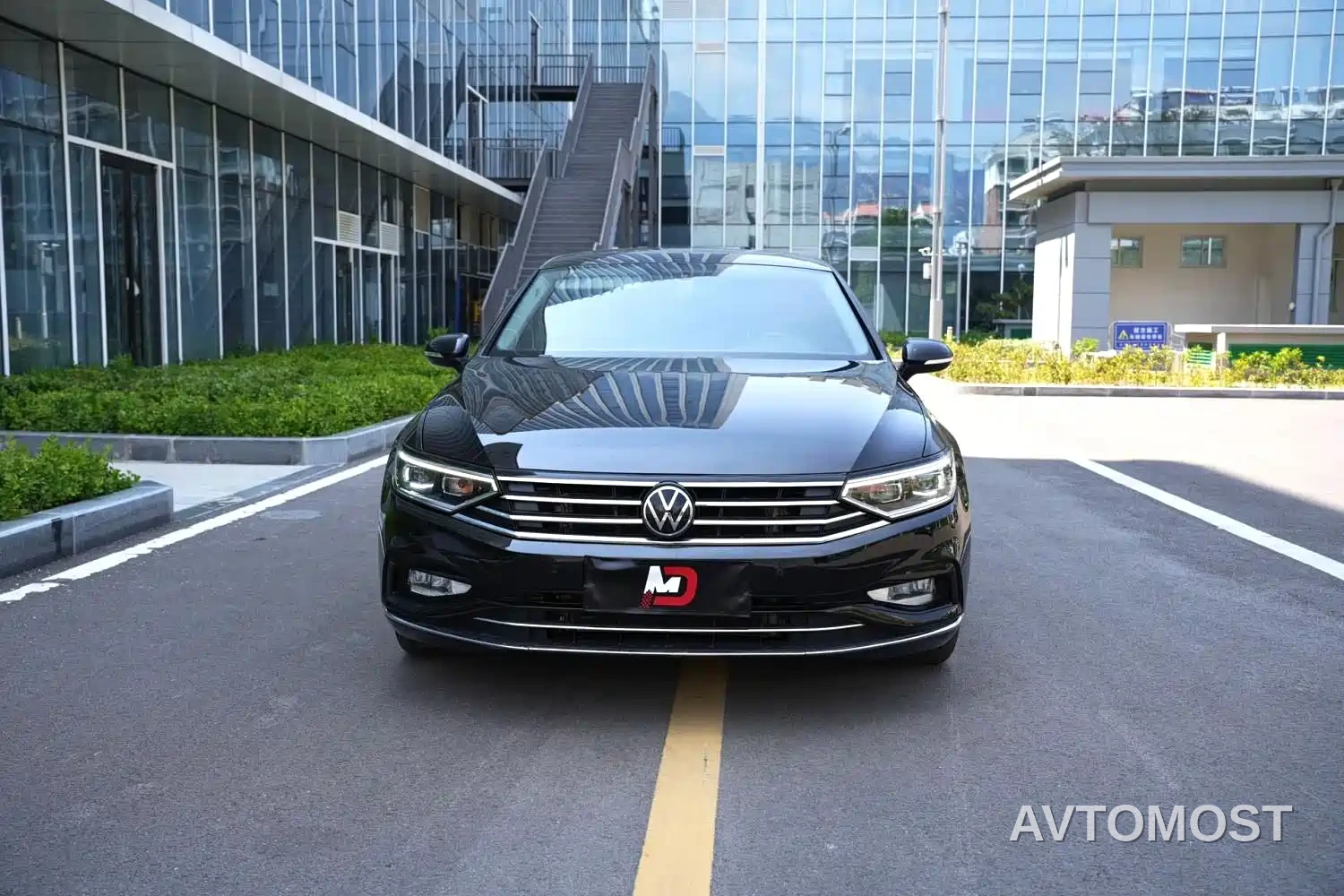 Volkswagen Magotan 2020 330TSI DSG Leading — фото 2