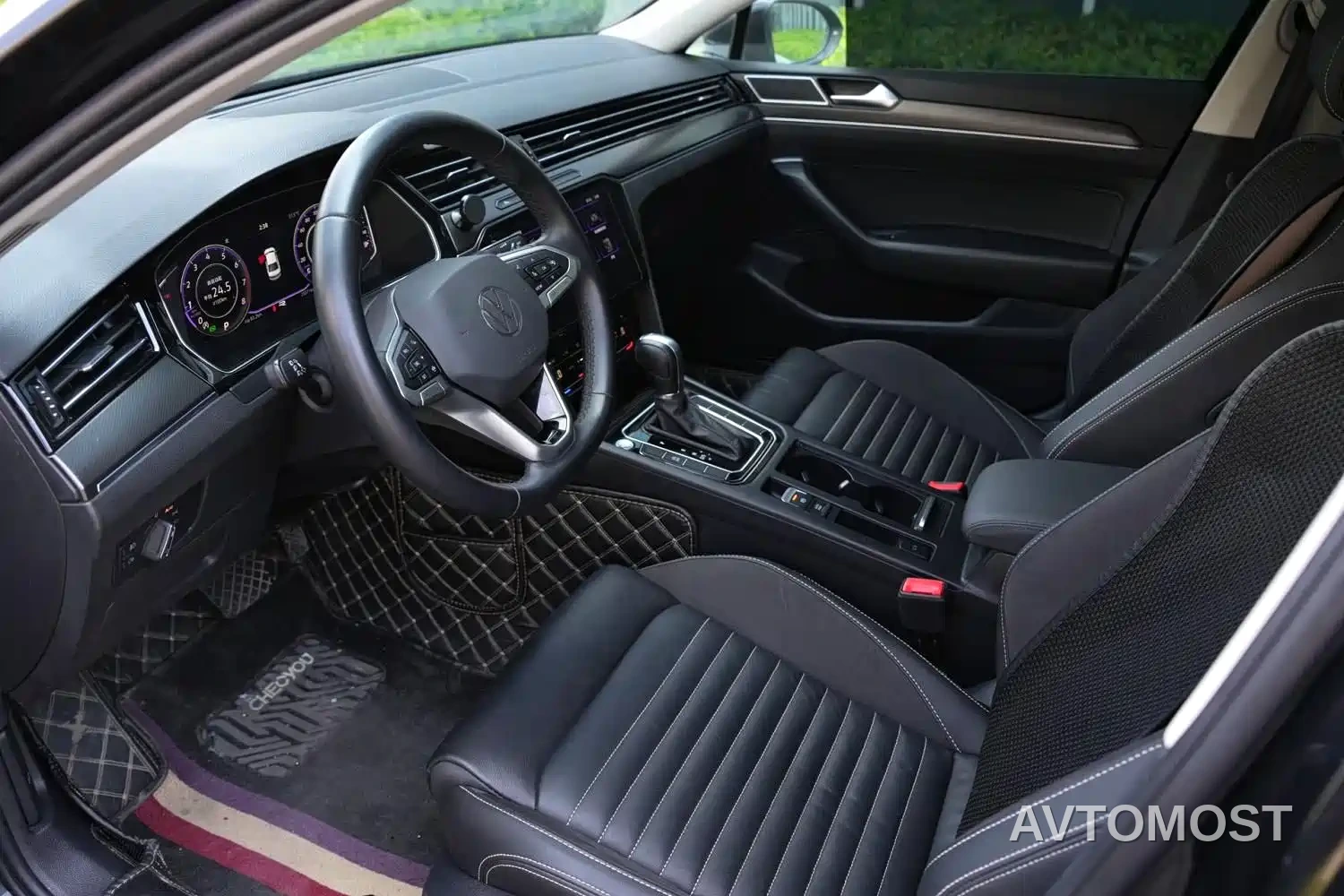 Volkswagen Magotan 2020 330TSI DSG Leading — фото 4
