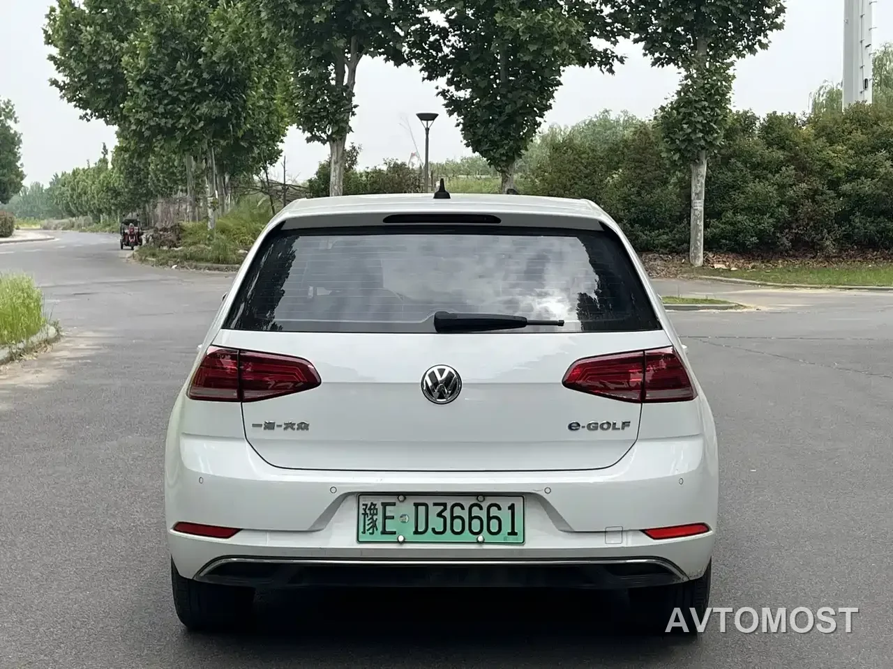 Volkswagen Golf Electric 2020 Chi — фото 7
