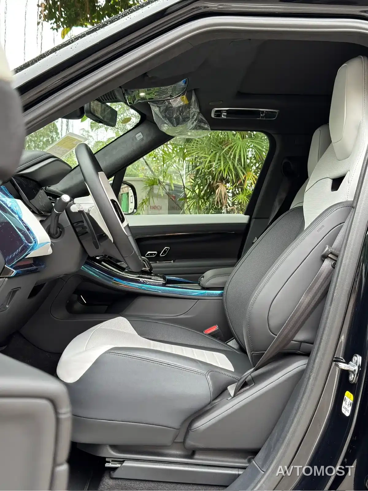 Land Rover Range Rover Sport 2025 4.4 V8 SV Edition Two — фото 11