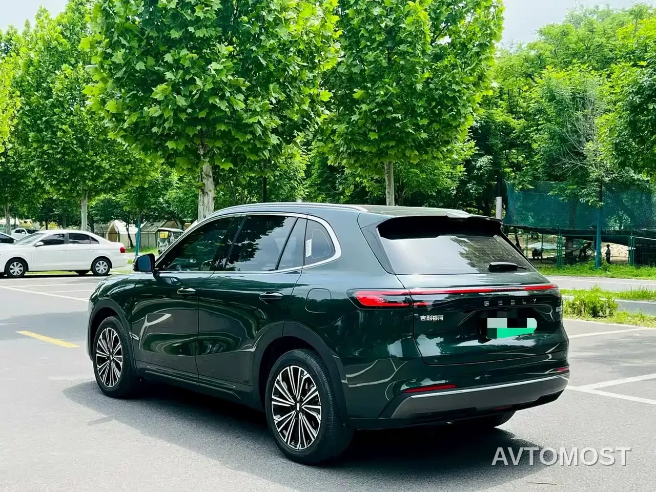 Geely Galaxy Starship 7 EM-i 2025 120km Navigation Edition — фото 8