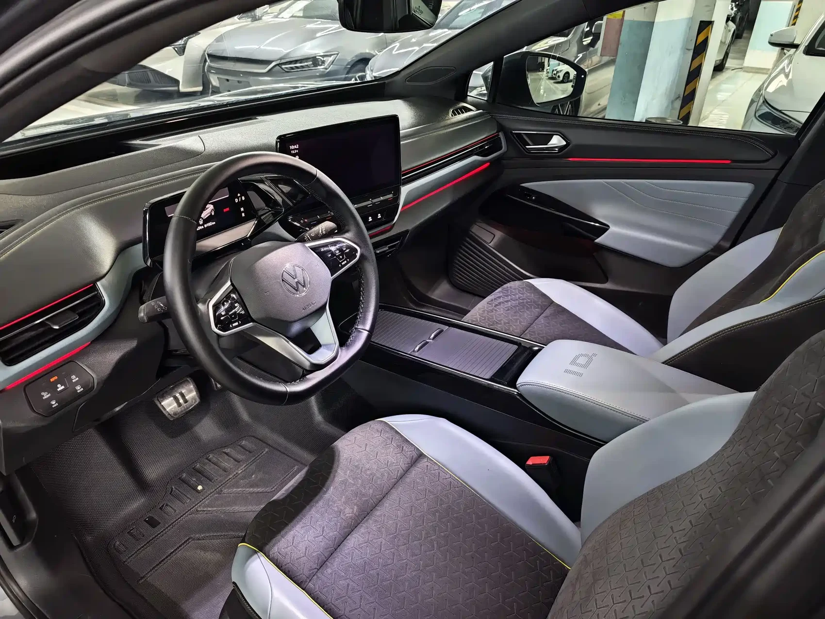 Volkswagen ID.4 X 2022 Pure Long Range Edition — фото 17