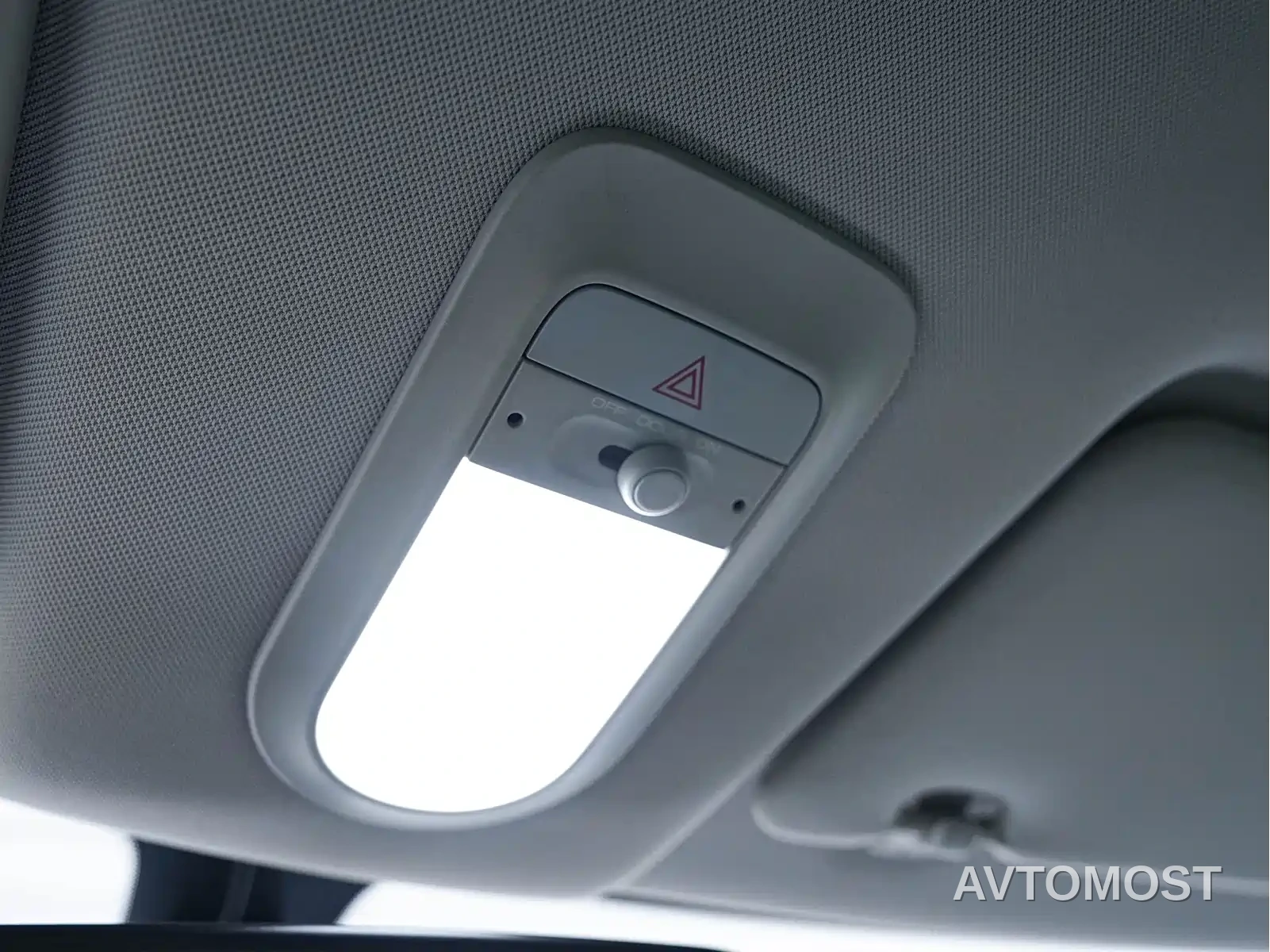 Wuling Air ev 2023 Model 4-Seater Standard Edition — фото 19