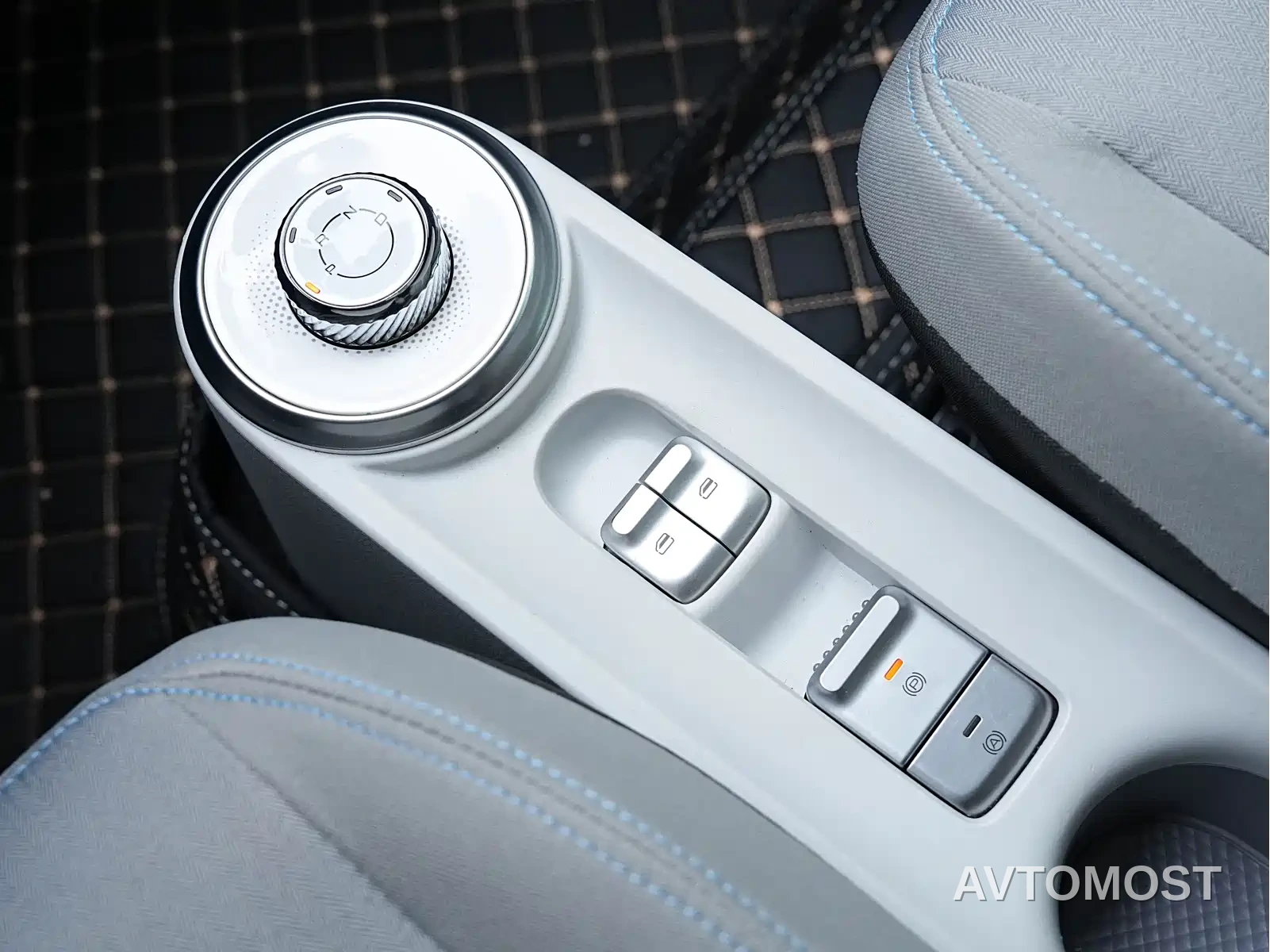 Wuling Air ev 2023 Model 4-Seater Standard Edition — фото 20