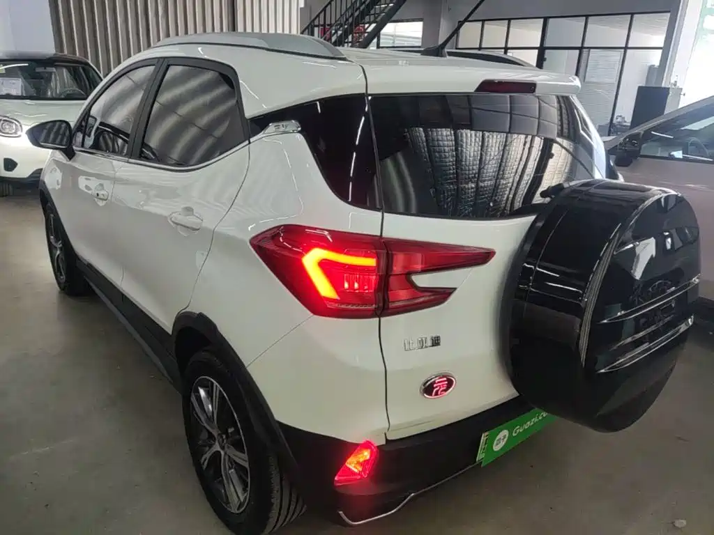 BYD Yuan New Energy 2019 EV535 High Energy Navigation Edition — фото 23