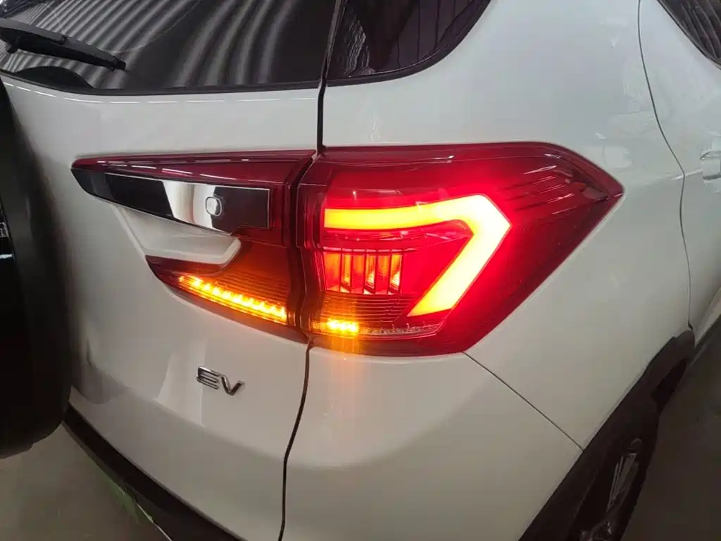 BYD Yuan New Energy 2019 EV535 High Energy Navigation Edition — фото 24